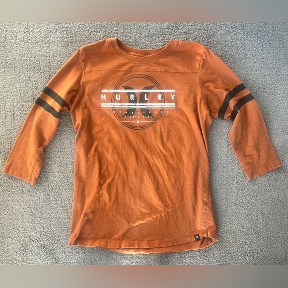 Hurley Tops - Hurley Orange 3/4 Sleeve Logo Tee | Surf Skate Casual Shirt | Size S